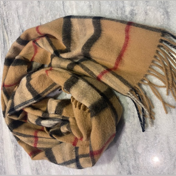 Patterned Scarf - Picture 2 of 6